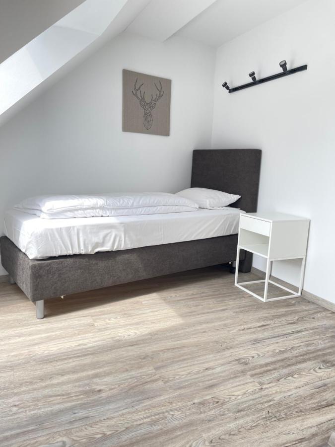 Gaestehaus Hirsch 93 Straubenhardt Екстер'єр фото